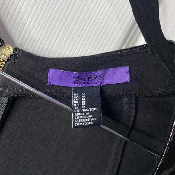 FOREVER 21 - Black Mini Dress - Picture 4 of 6